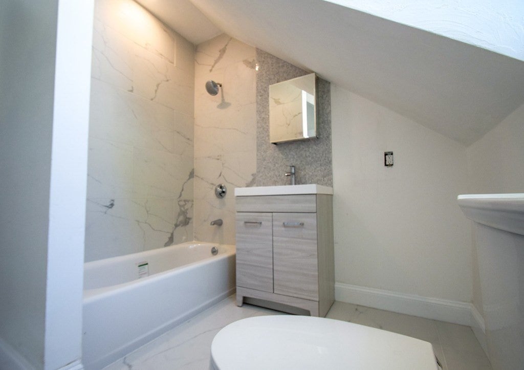 32 Cedar Street #left, Boston, MA, 32 Cedar Street #left, Boston, MA Photo #5