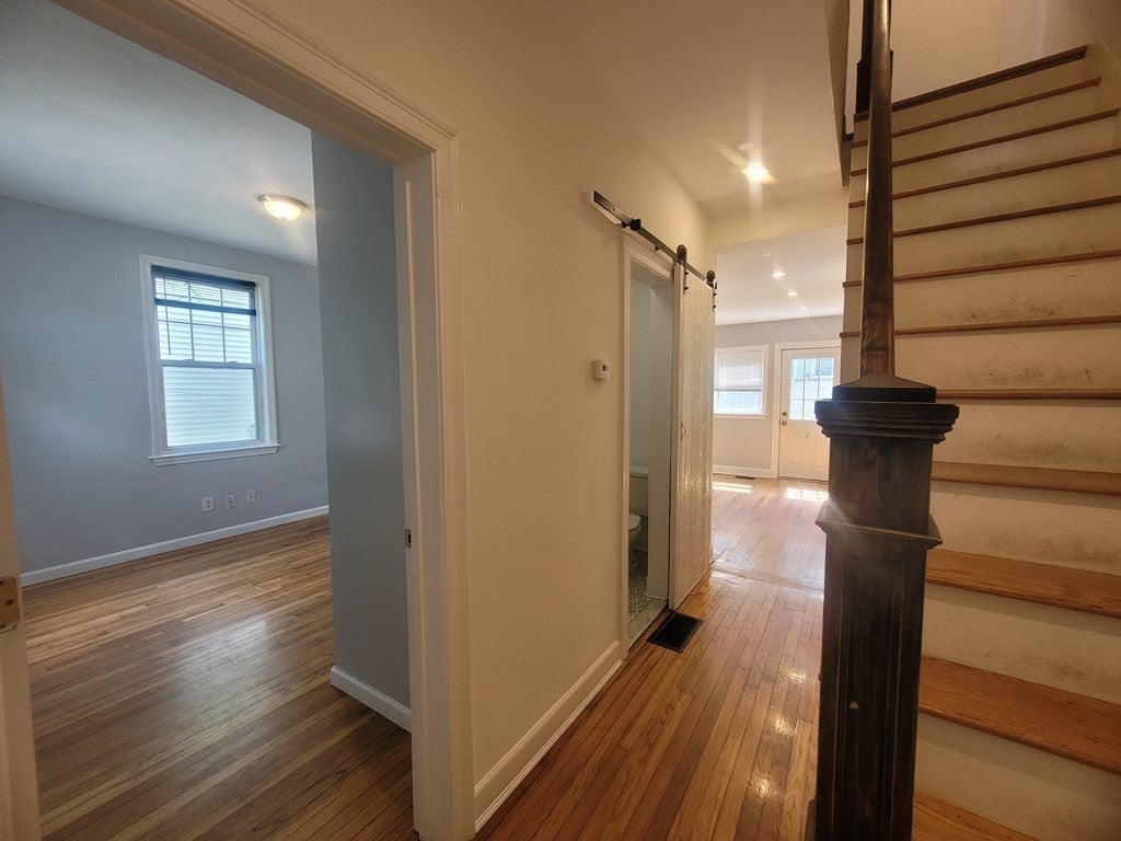 32 Cedar Street #left, Boston, MA, 32 Cedar Street #left, Boston, MA Photo #4