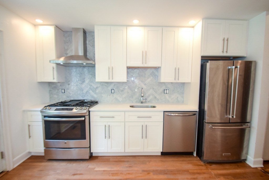 32 Cedar Street #left, Boston, MA, 32 Cedar Street #left, Boston, MA Photo #1