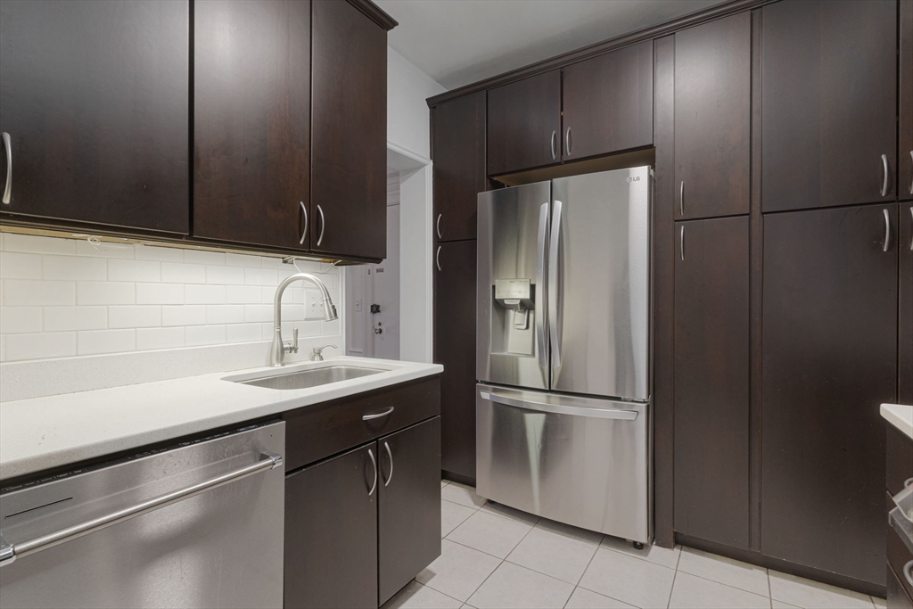 180 Commonwealth Ave 15