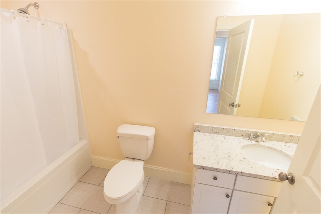 5165 Washington ST #7, Boston, MA Photo #24