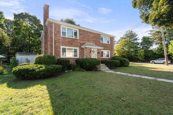 35 FARQUHAR RD, NEWTONVILLE, MA 02460 - Image 66bd320bc2977fa151ef43fbe8e85de6/312657794