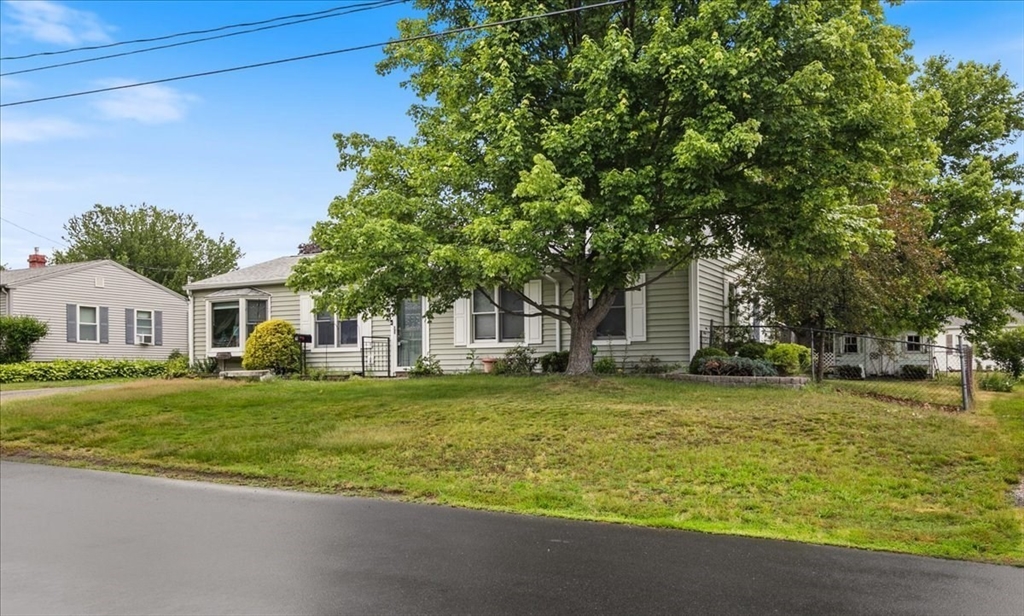 43 Sherman Ave