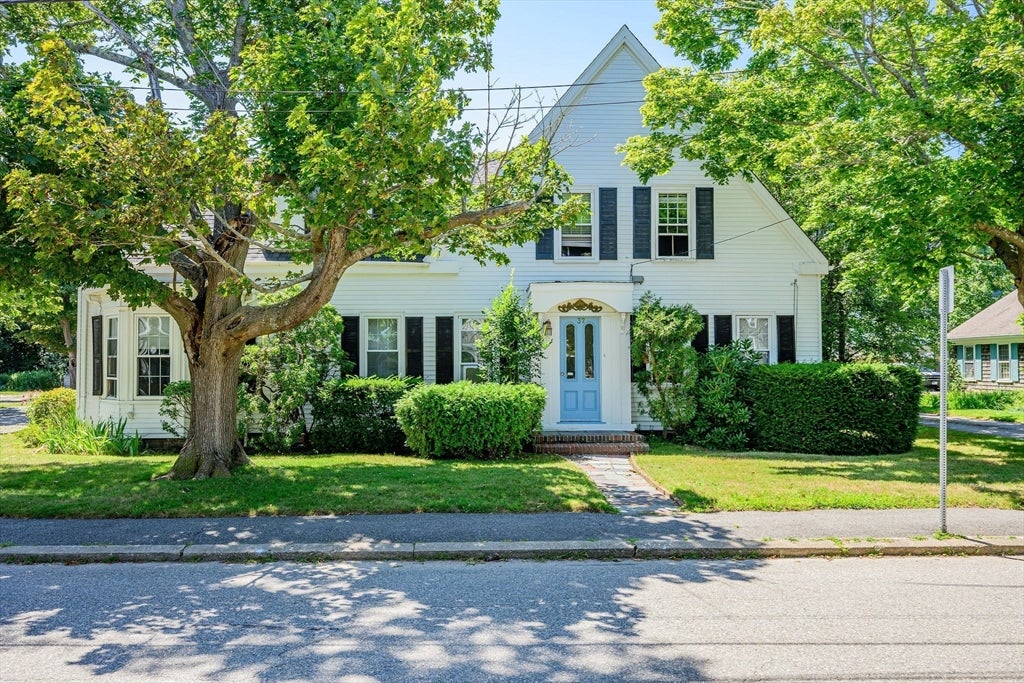 37 School St, Barnstable, MA Photo #1