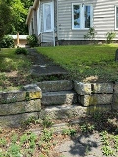111 Hawthorne St