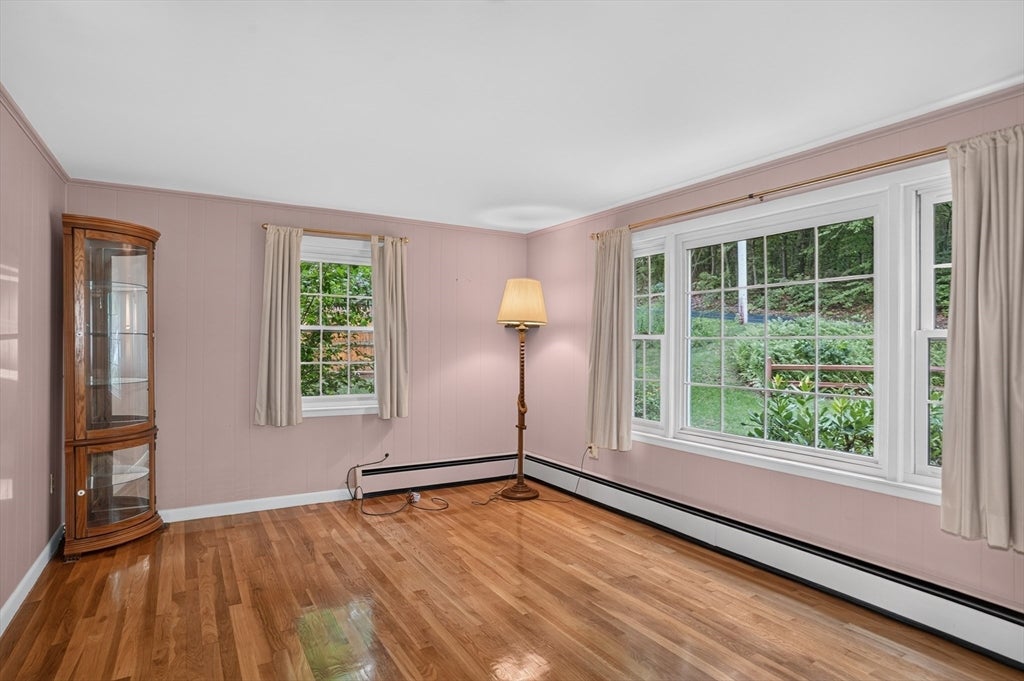 126 Arizona Ave, Holden, MA, 126 Arizona Ave, Holden, MA Photo #14