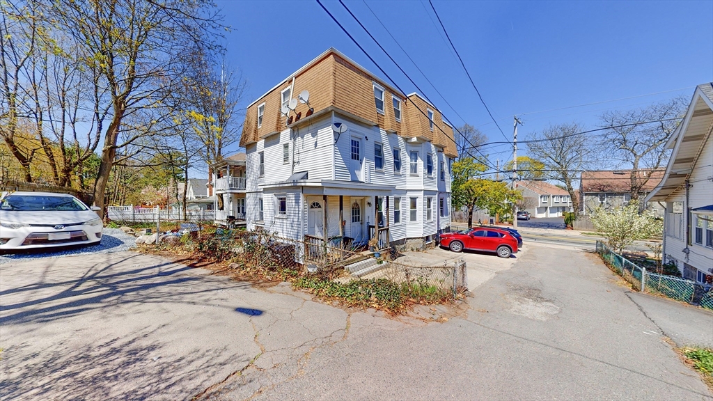 203 Centre St