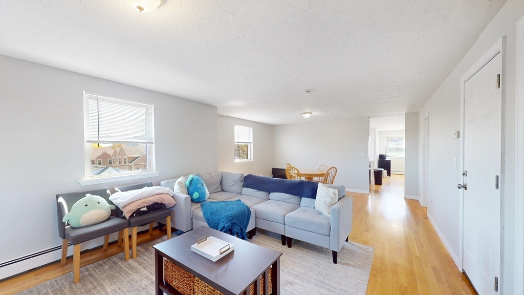 203 Centre St
