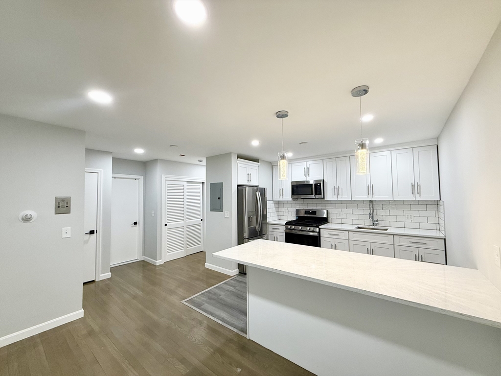 135 Granite Ave 23