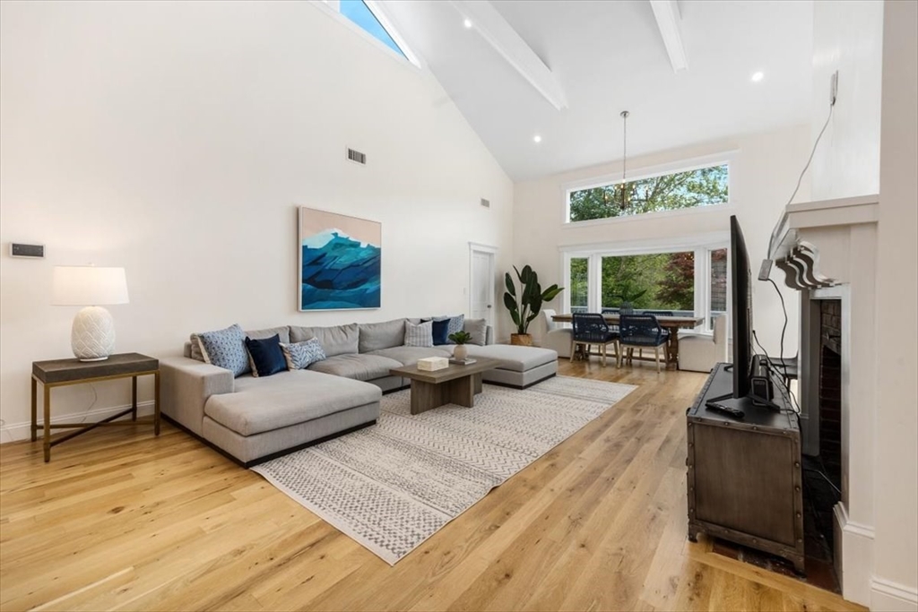 4 Cushing Street