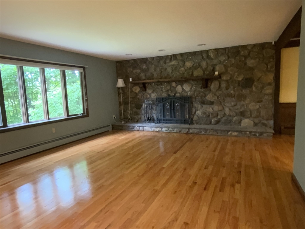 279 North Rd