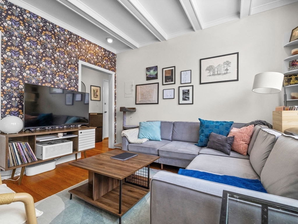 1486 Commonwealth Ave 4