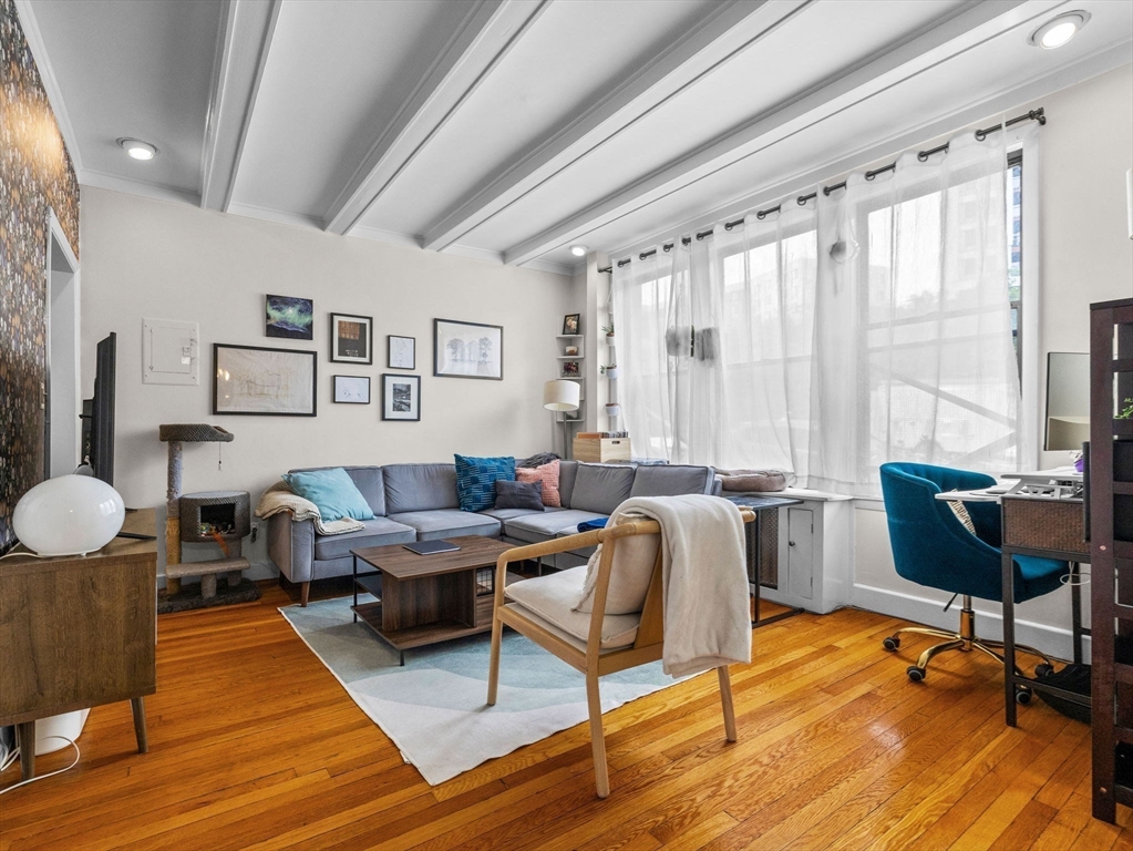 1486 Commonwealth Ave 4