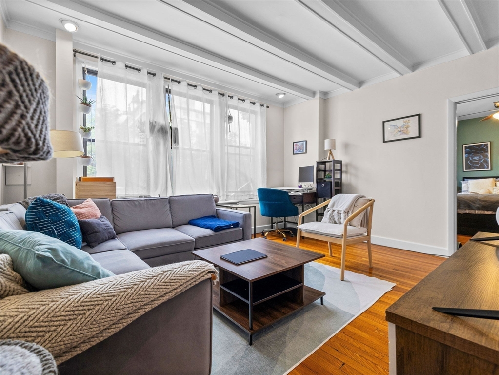 1486 Commonwealth Ave 4