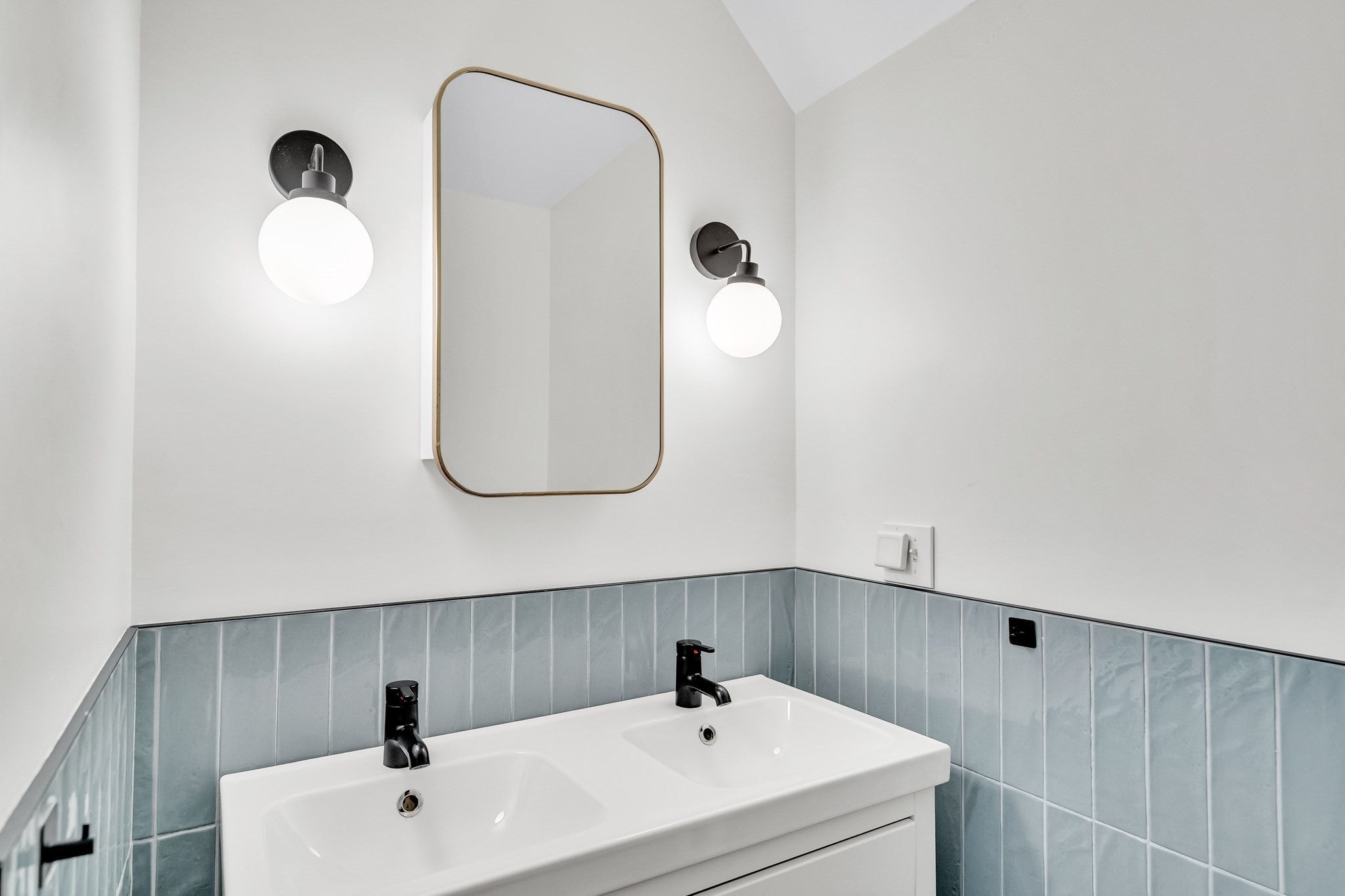 222 Washington St #3, Brookline, MA Photo #41