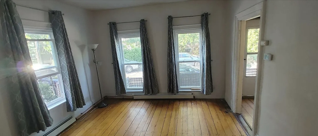 Cambridge, Massachusetts 02138, United States, 3 Bedrooms Bedrooms, ,2 BathroomsBathrooms,Residential,Active,167764