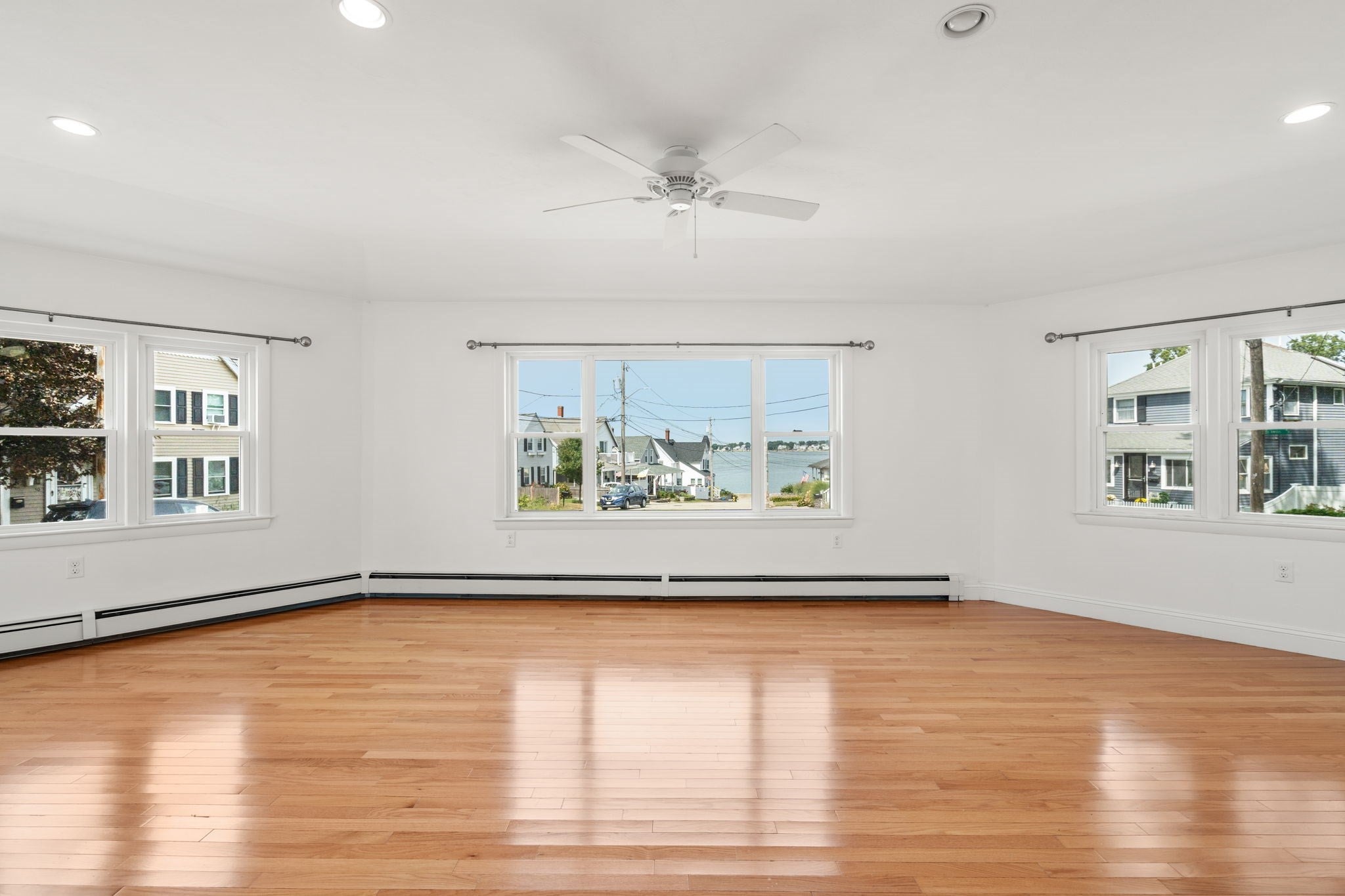 45 Holbrook Rd, Weymouth, MA Photo #3