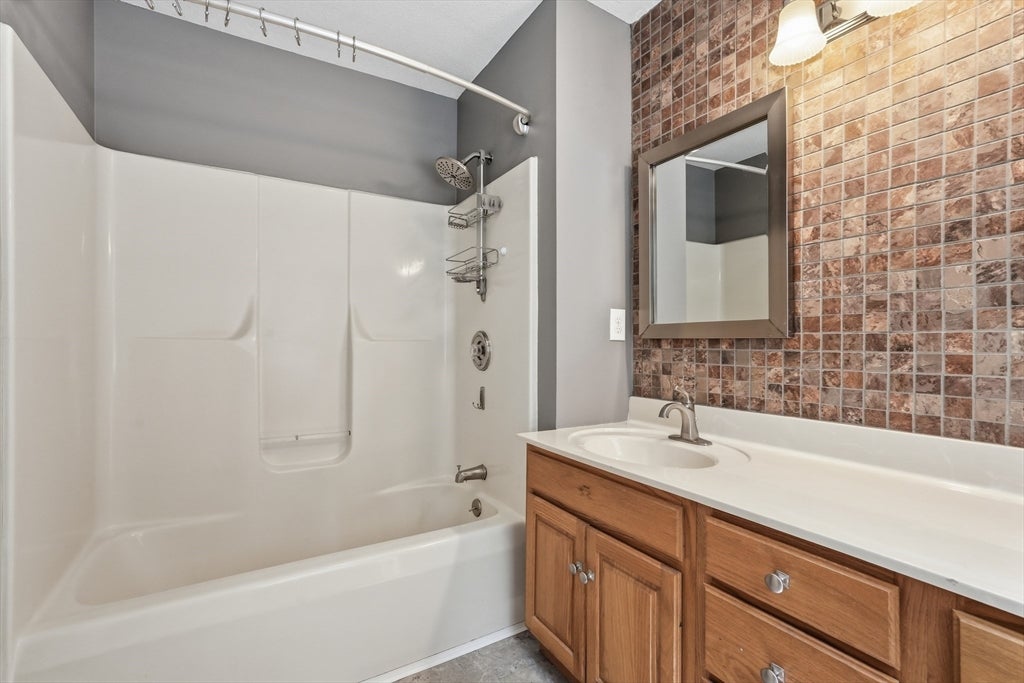 27 Judy Ln, East Longmeadow, MA, 27 Judy Ln, East Longmeadow, MA Photo #21
