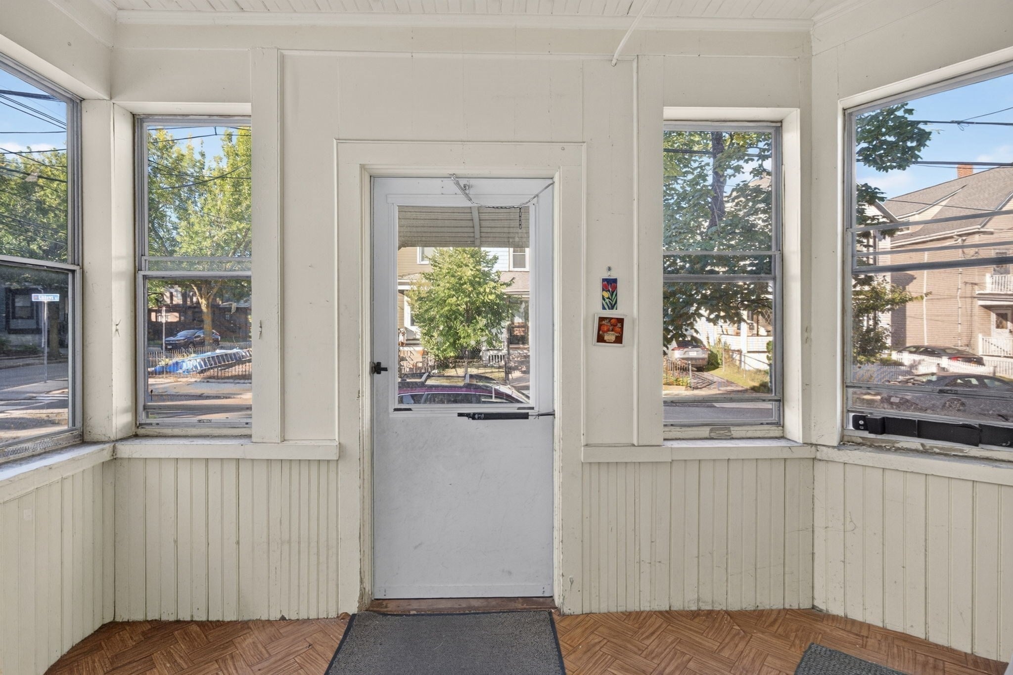 28 Gibbens St