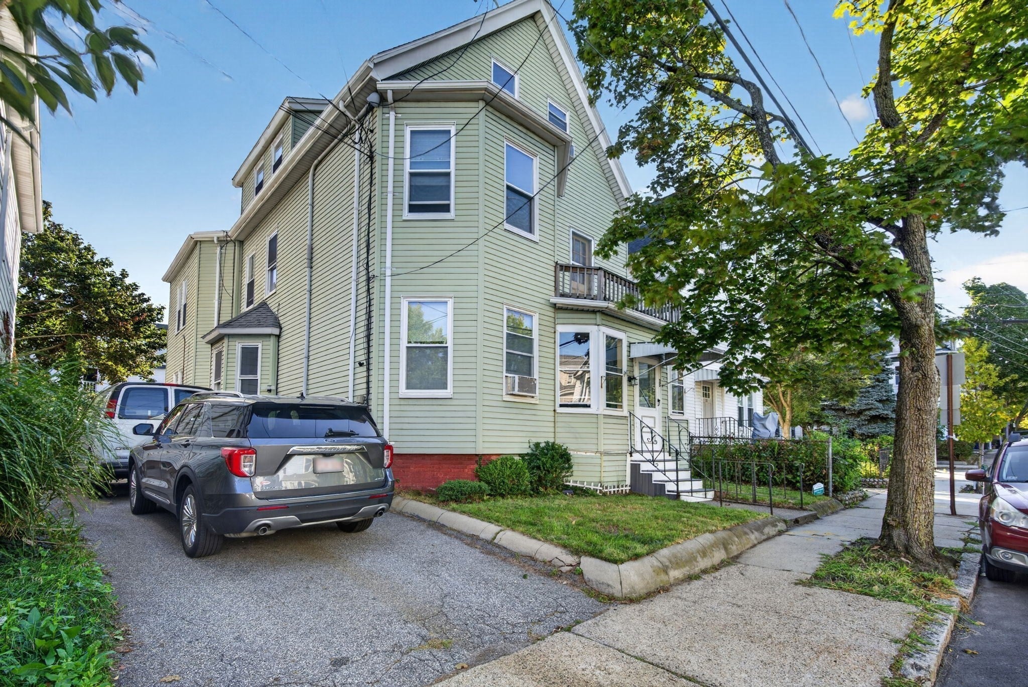 28 Gibbens St