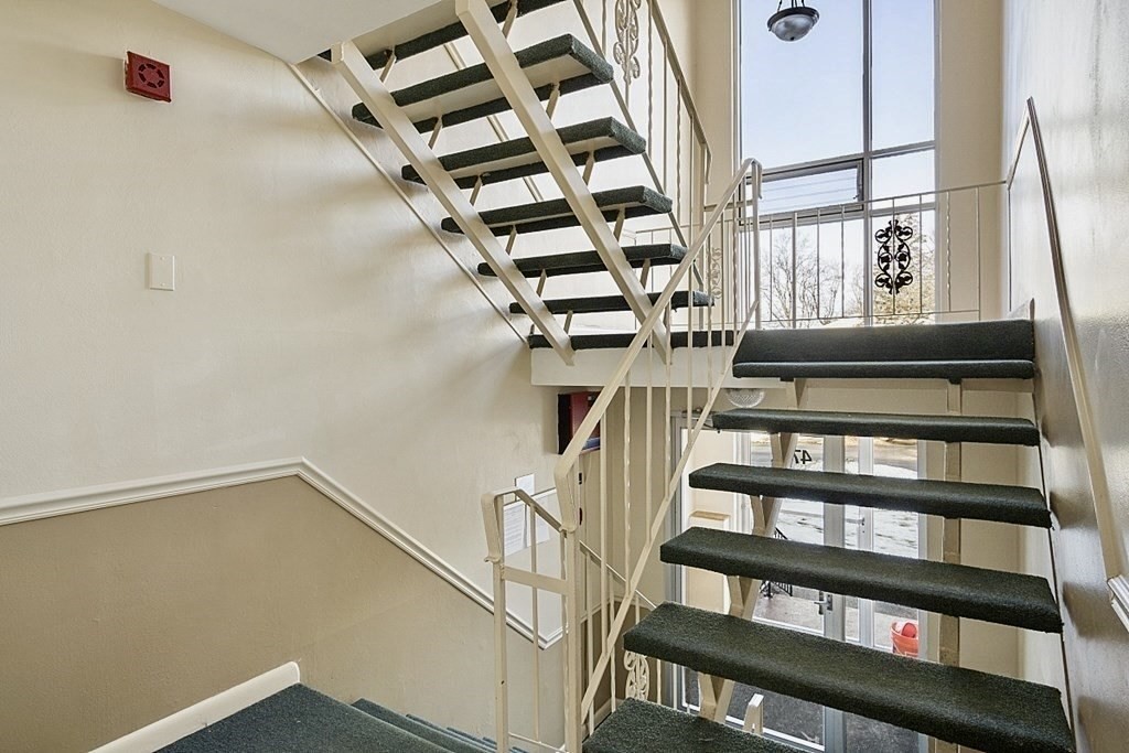 47 Edgelawn Ave 9