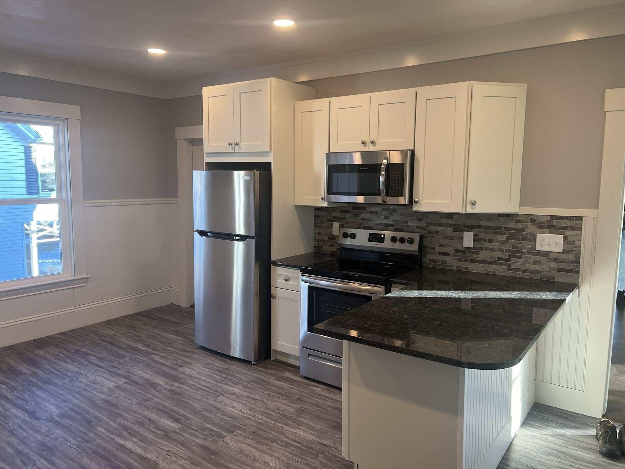 52 Shawmut Ave