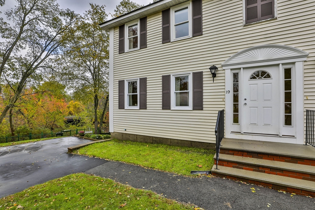 19 Greenhill Farm Road 19