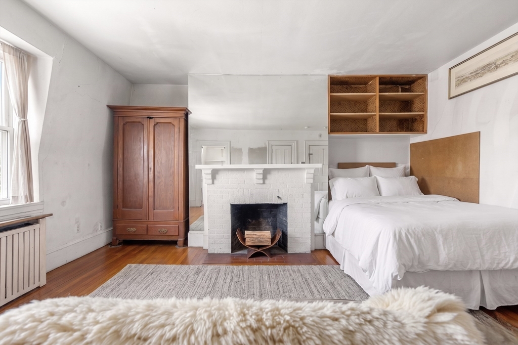 8 Brimmer St 5B