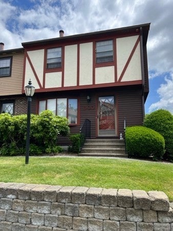 30 Scotty Hollow Dr #D, Chelmsford, MA, 30 Scotty Hollow Dr #D, Chelmsford, MA Photo #1