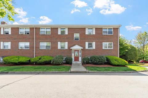 Photo of 68 Preston Street #3D, Wakefield, MA 01880 (MLS # 73521308)