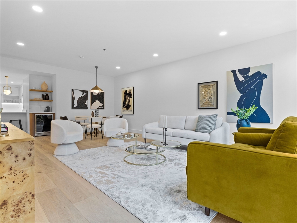 234 Causeway St 801