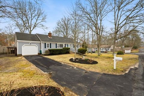 Photo of 27 Goldenrod Ln, Yarmouth, MA 02675 (MLS # 73496860)