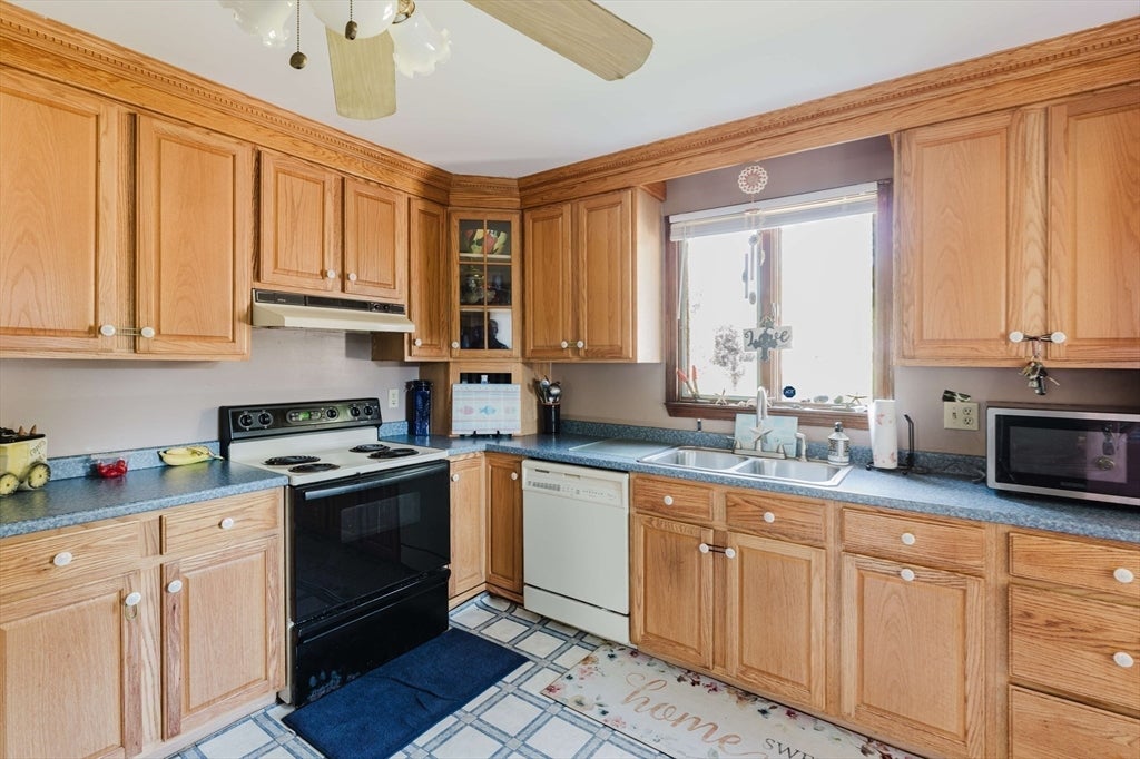 33 Terry Dr