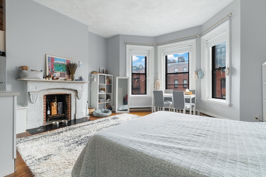 389 Beacon Street 8