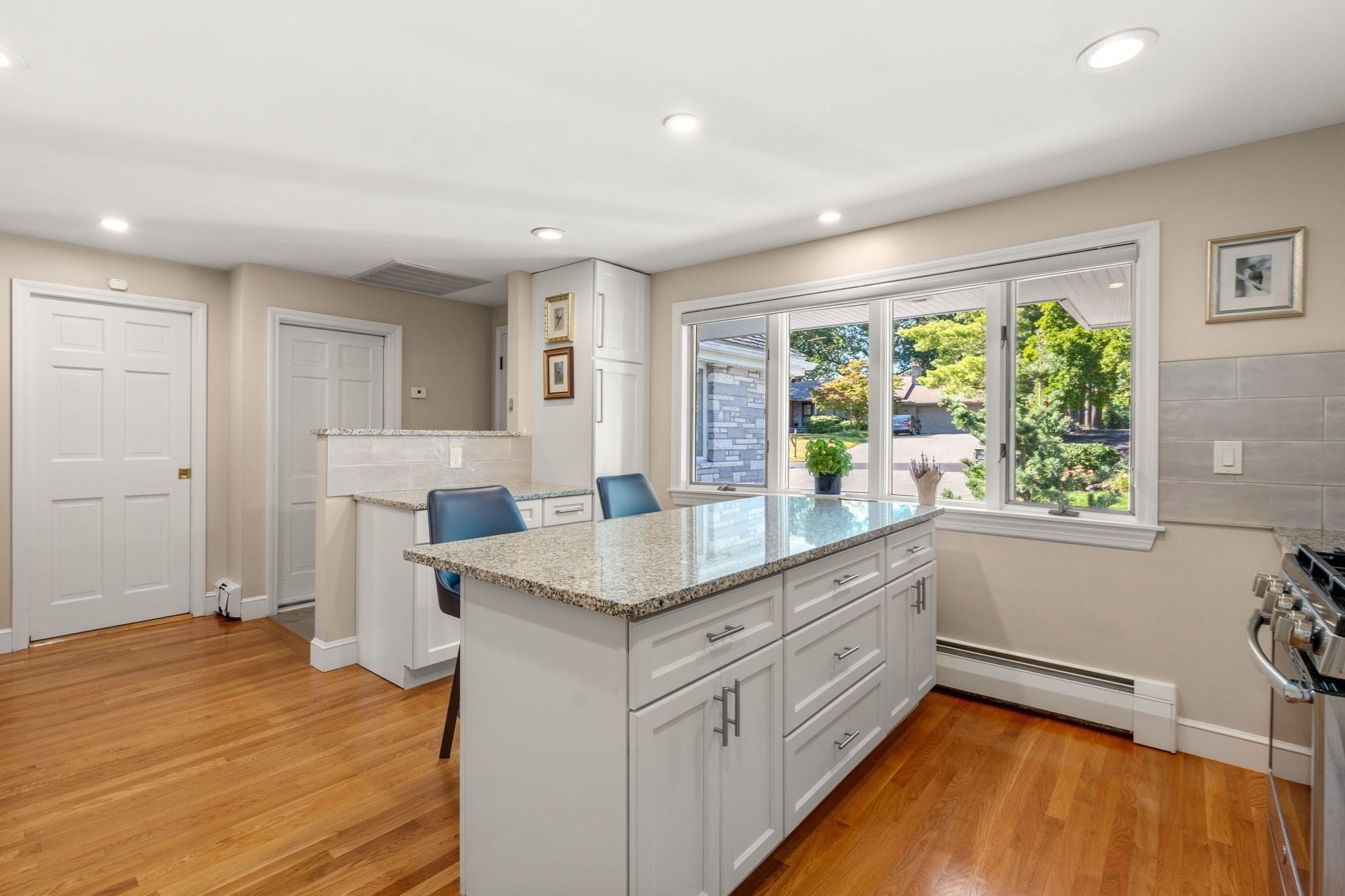 67 Crestview Road, Belmont, MA, 67 Crestview Road, Belmont, MA Photo #6