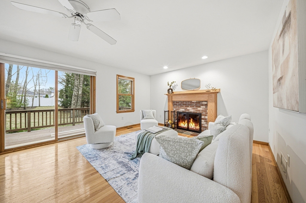 11 Little Tree Rd