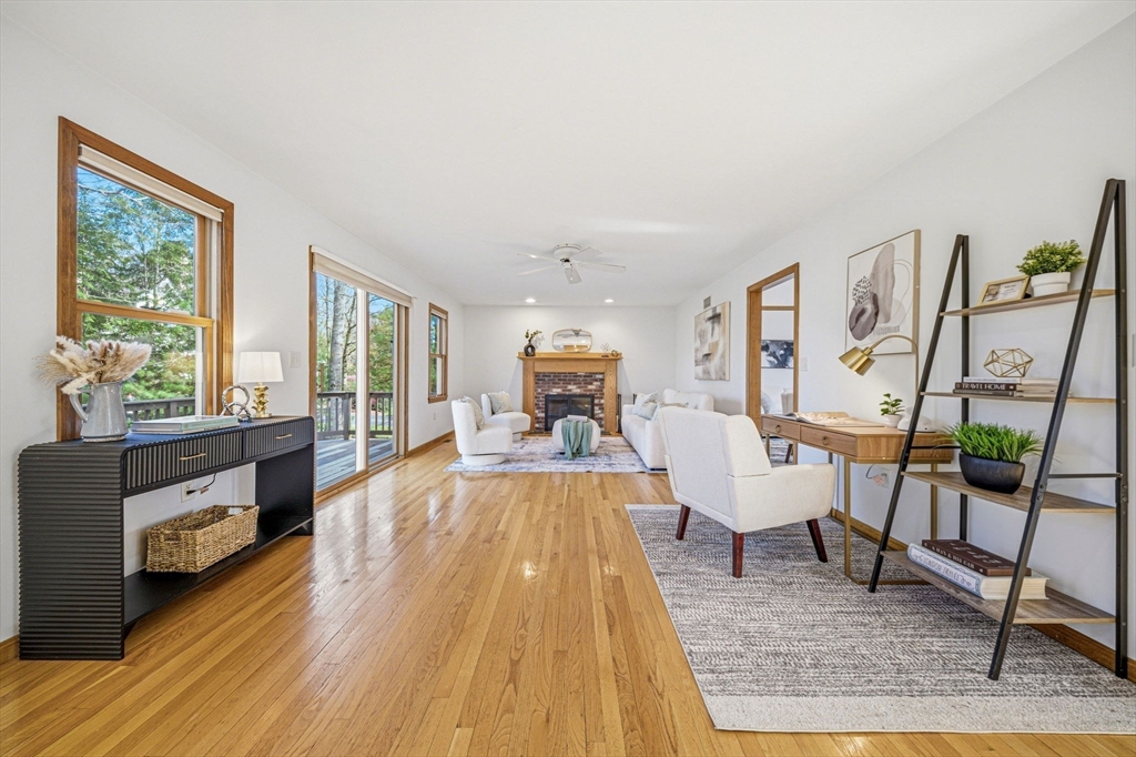 11 Little Tree Rd