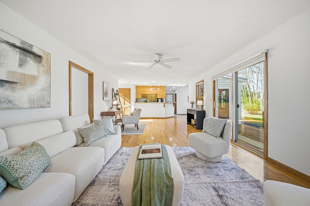 11 Little Tree Rd