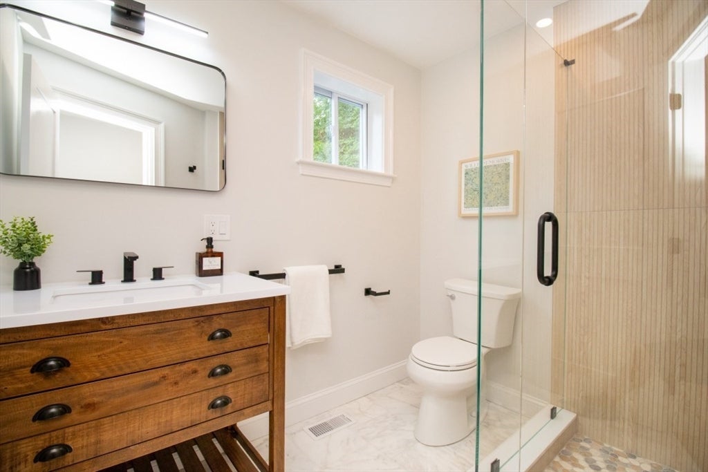 22 Bellevue St #2, Boston, MA Photo #18