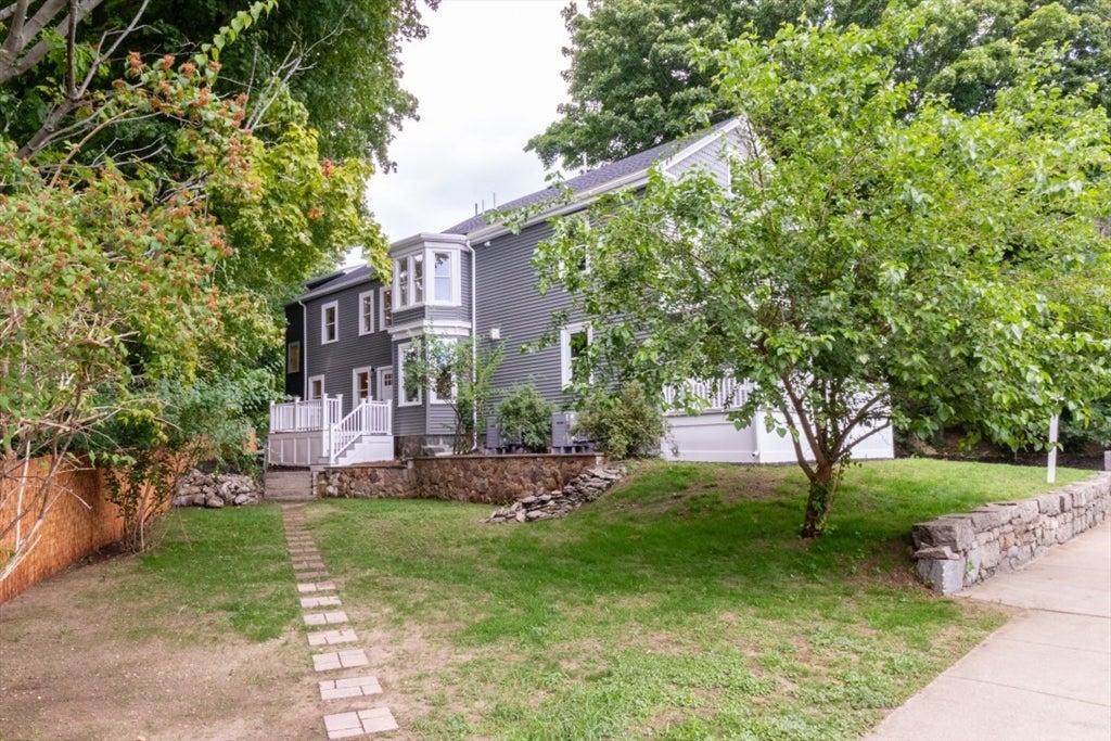 22 Bellevue St 2