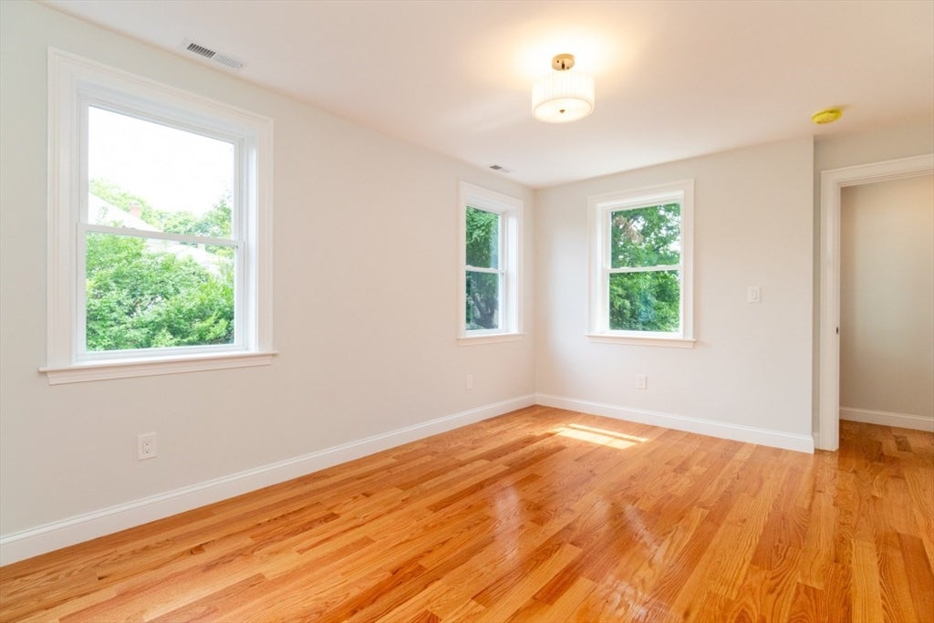 22 Bellevue St #2, Boston, MA Photo #23