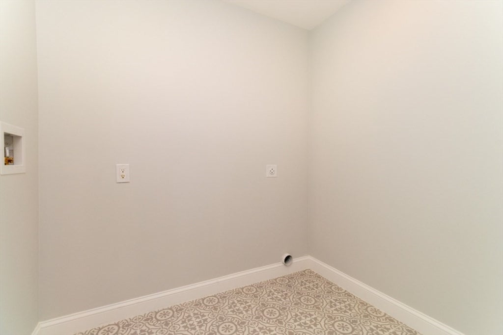 22 Bellevue St #2, Boston, MA Photo #25