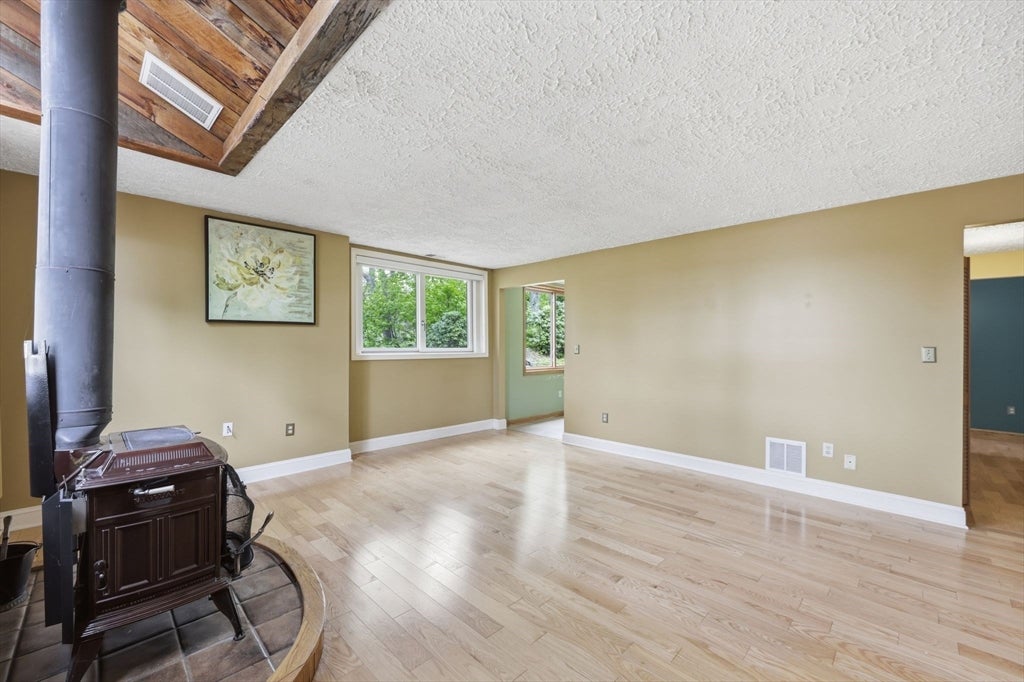 173 Newton St, South Hadley, MA, 173 Newton St, South Hadley, MA Photo #8