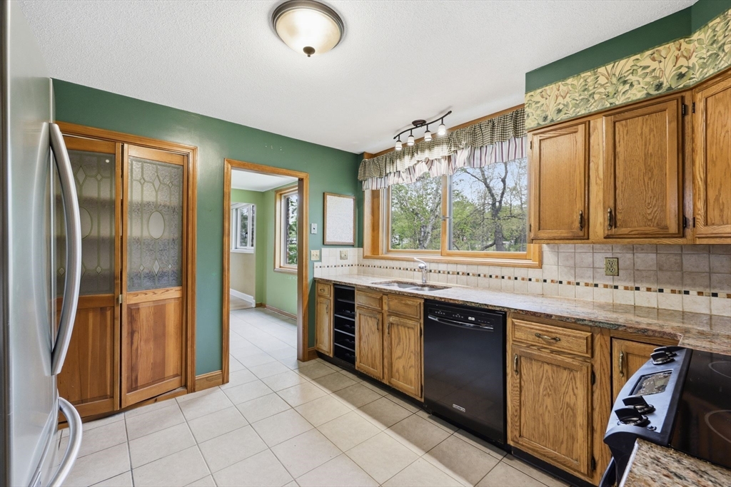 173 Newton St, South Hadley, MA, 173 Newton St, South Hadley, MA Photo #14