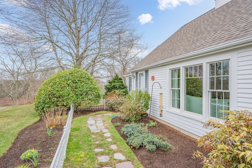 278 Riverview Ln