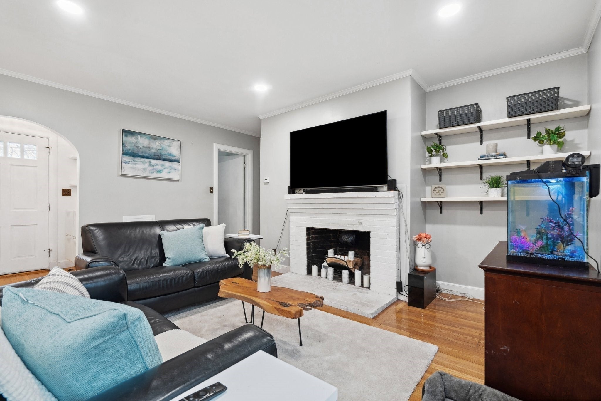 235 Forest St, Winchester, MA Photo #8