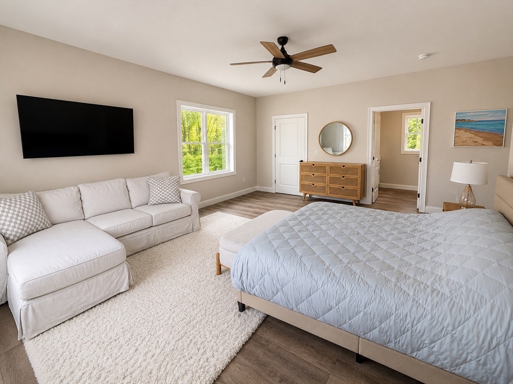 4 Clover Cir B