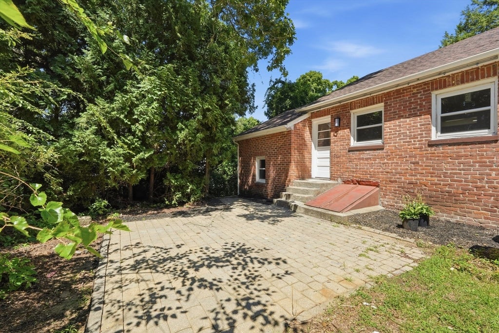 158 Devens St, Springfield, MA, 158 Devens St, Springfield, MA Photo #18