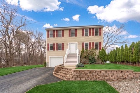 3 Lee St Wilmington MA 01887