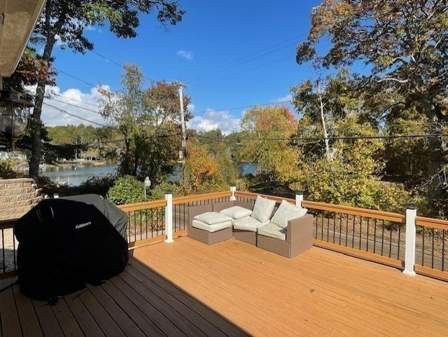 215 Roxy Cahoon Rd